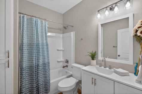337 E Castlewood Granite Shoals TX 78654