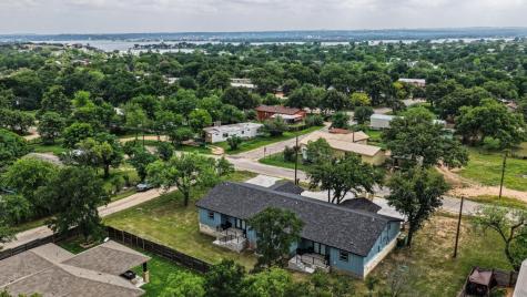 337 E Castlewood Granite Shoals TX 78654
