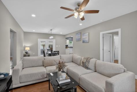 337 E Castlewood Granite Shoals TX 78654