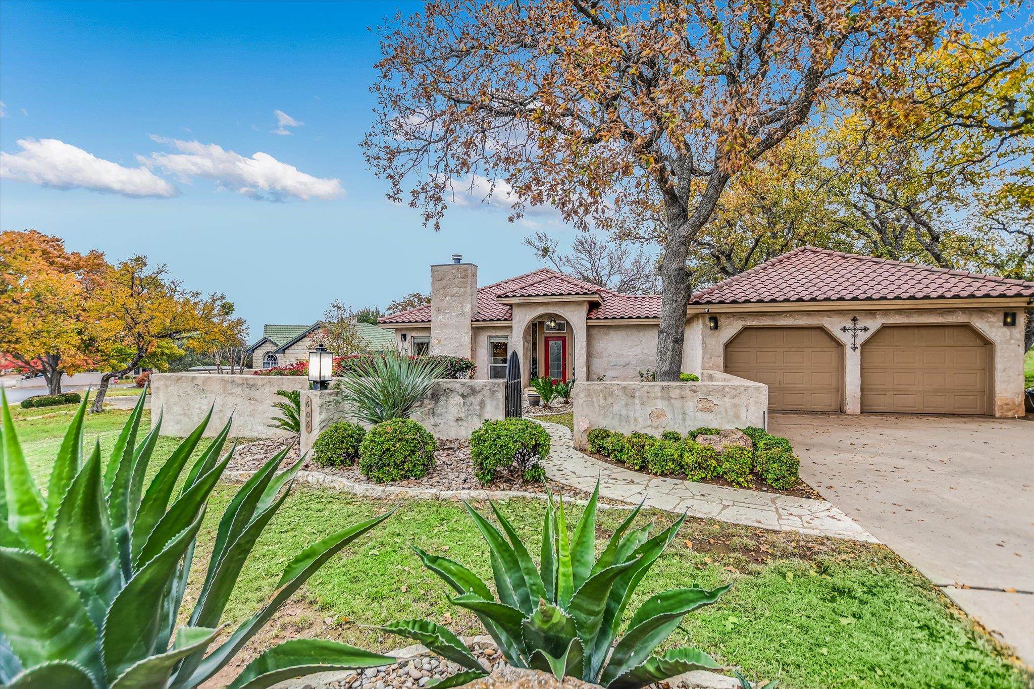 606 Free Rein Horseshoe Bay TX 78657