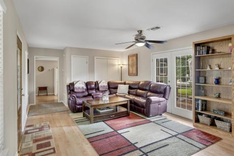 1122 Hill Circle East Drive Granite Shoals TX 78654