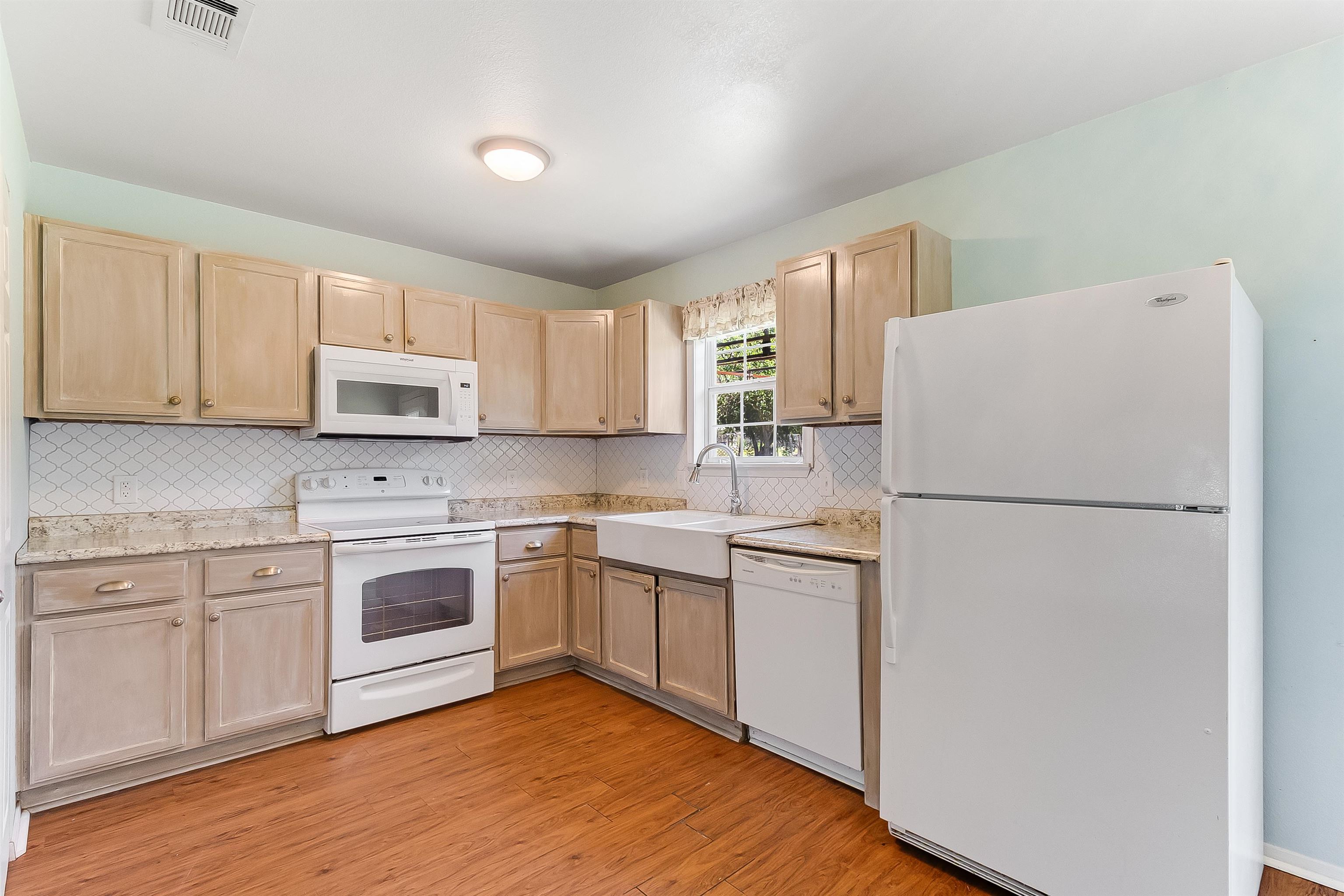 6261 River Oaks Drive Kingsland TX 78639