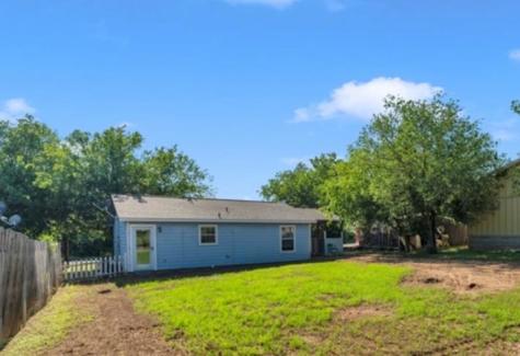 6261 River Oaks Drive Kingsland TX 78639
