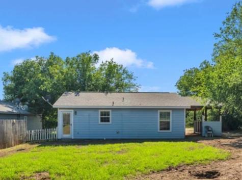 6261 River Oaks Drive Kingsland TX 78639