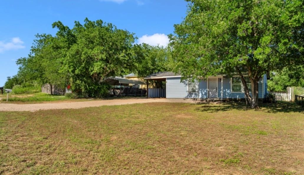 6261 River Oaks Drive Kingsland TX 78639