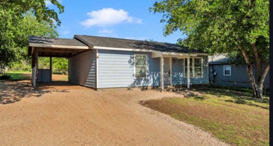 6261 River Oaks Drive Kingsland TX 78639