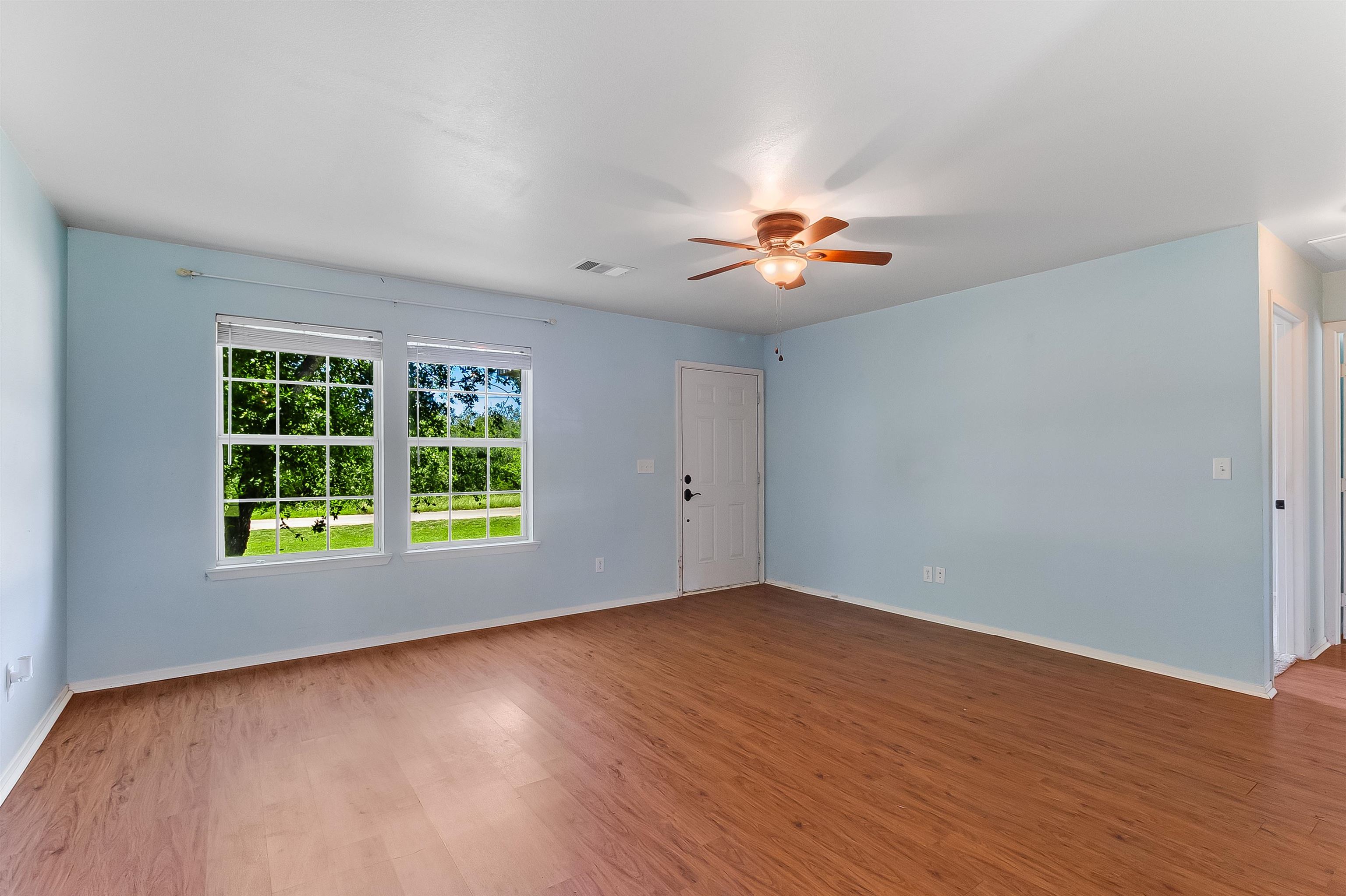6261 River Oaks Drive Kingsland TX 78639