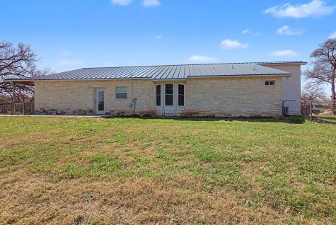 2207 Boxwood Circle Kingsland TX 78639