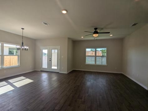 1704 E Avenue G Lampasas TX 76550