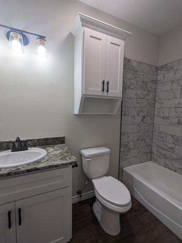 1704 E Avenue G Lampasas TX 76550