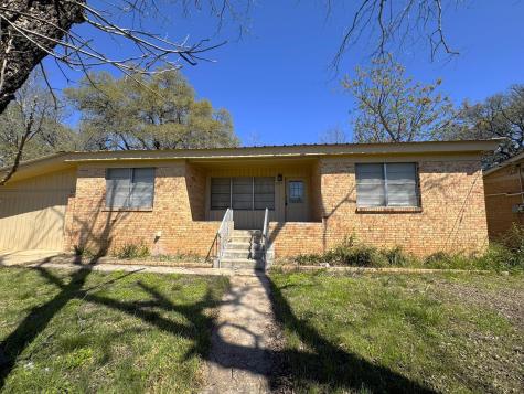 807 N West Burnet TX 78611