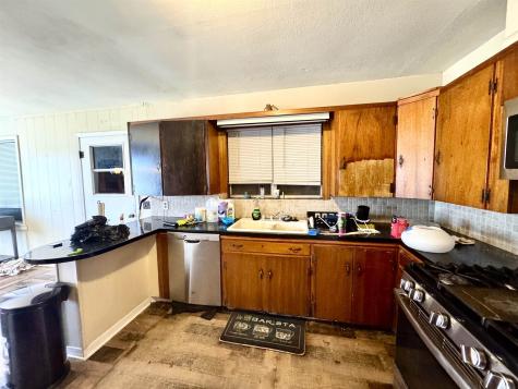 807 N West Burnet TX 78611