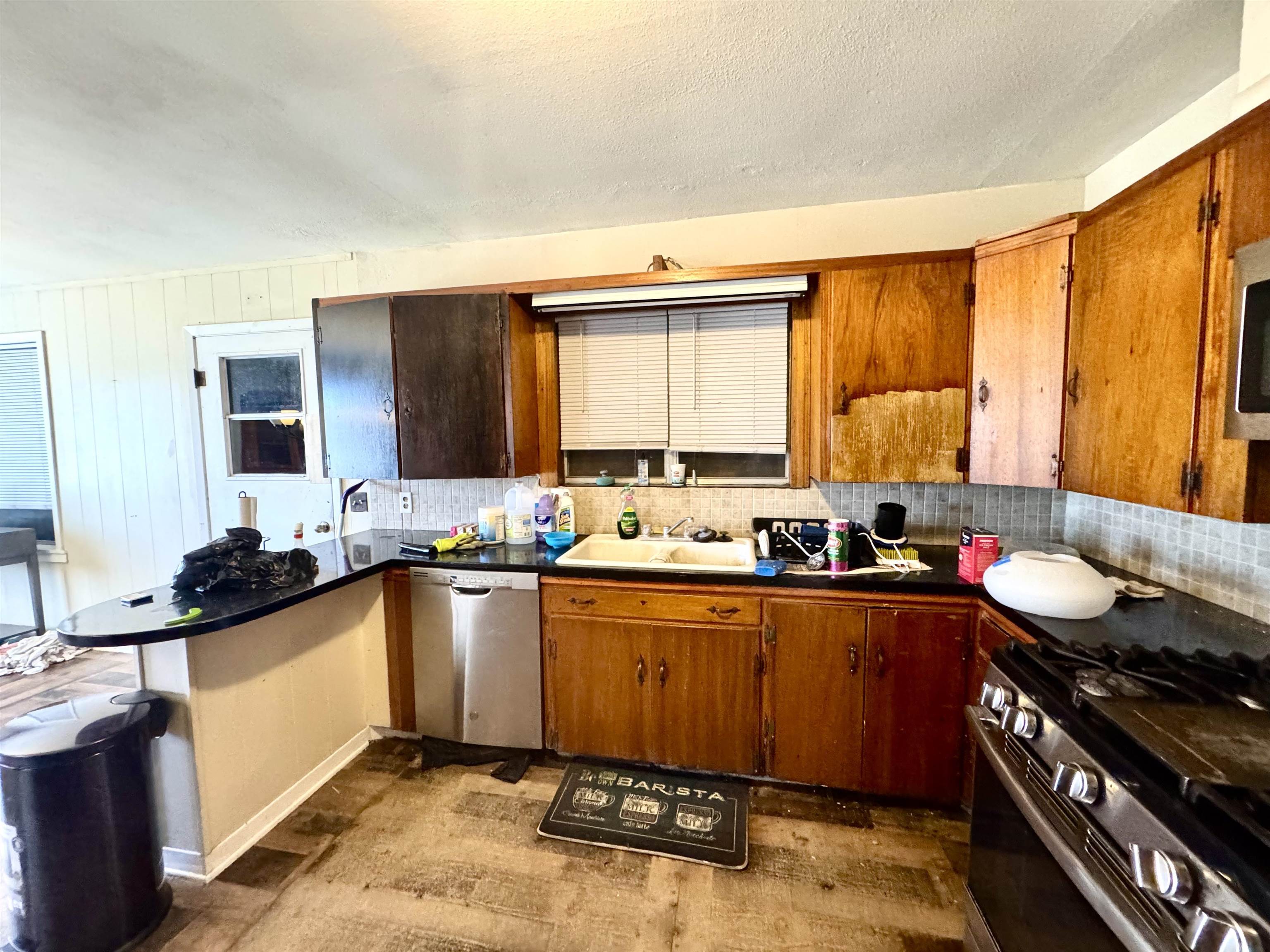 807 N West Burnet TX 78611