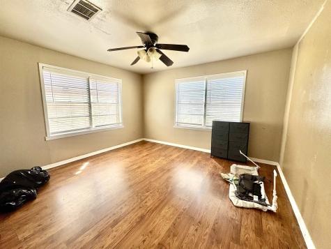 807 N West Burnet TX 78611