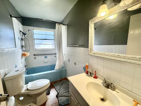 807 N West Burnet TX 78611