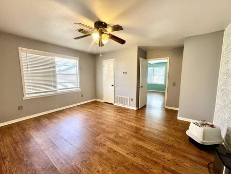 807 N West Burnet TX 78611