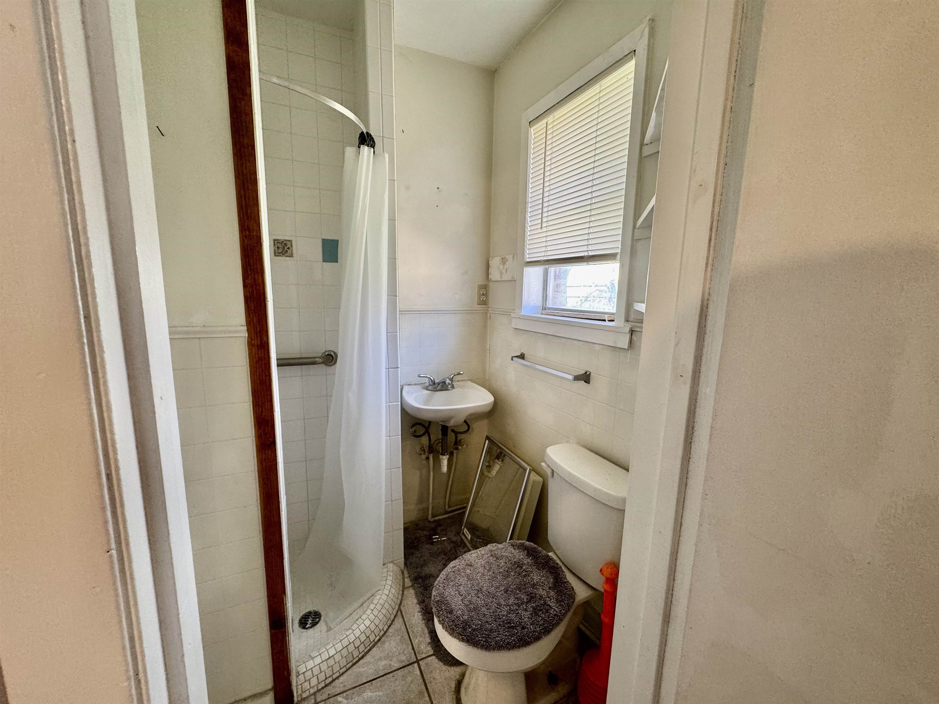 807 N West Burnet TX 78611