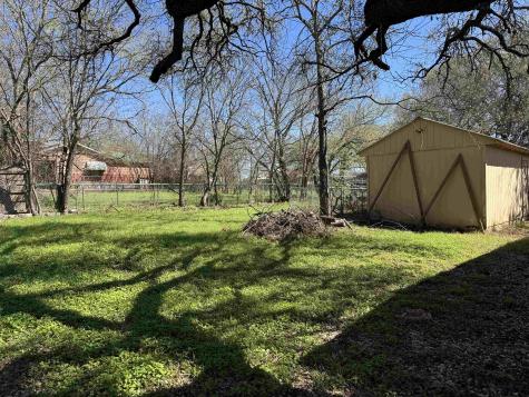 807 N West Burnet TX 78611