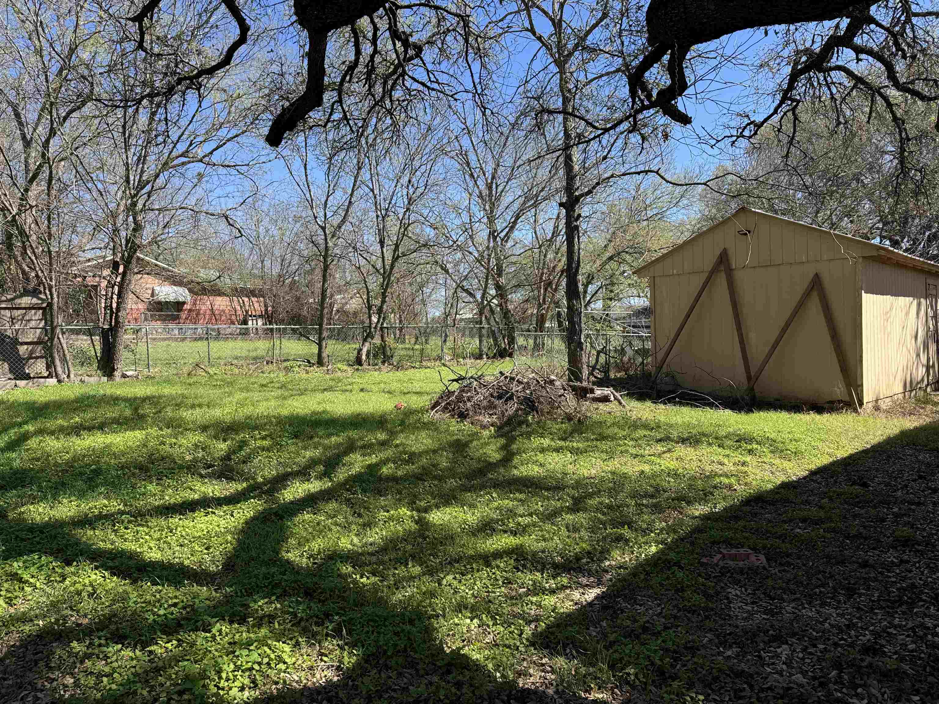 807 N West Burnet TX 78611