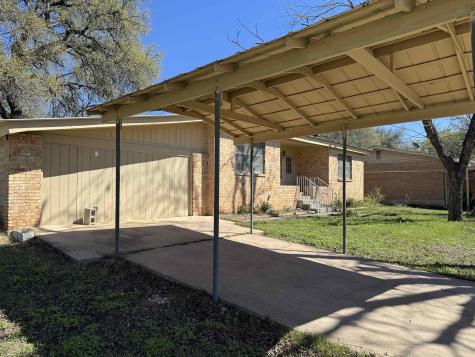 807 N West Burnet TX 78611