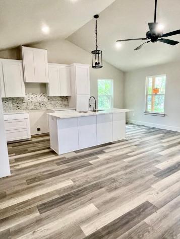 806 E Brown Street Llano TX 78643
