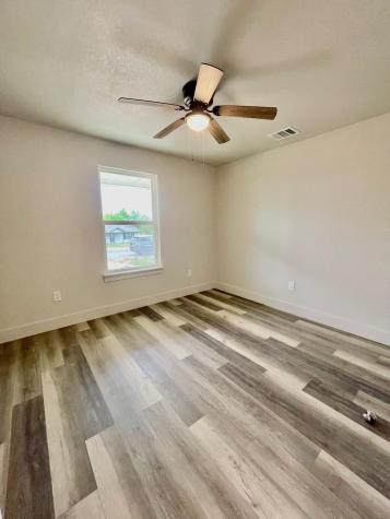 806 E Brown Street Llano TX 78643