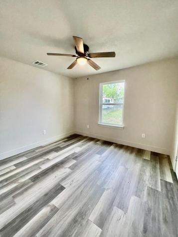 806 E Brown Street Llano TX 78643