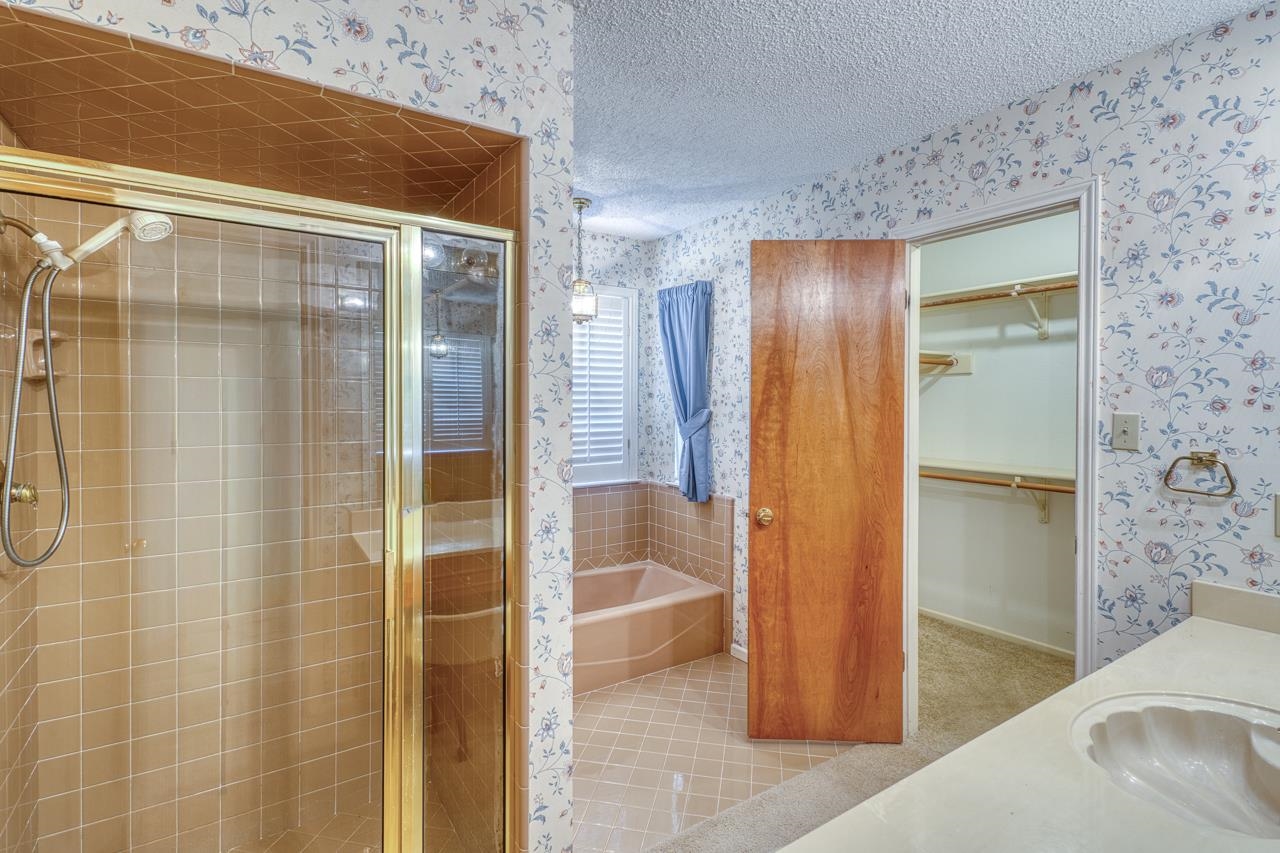 100 Colt Horseshoe Bay TX 78657