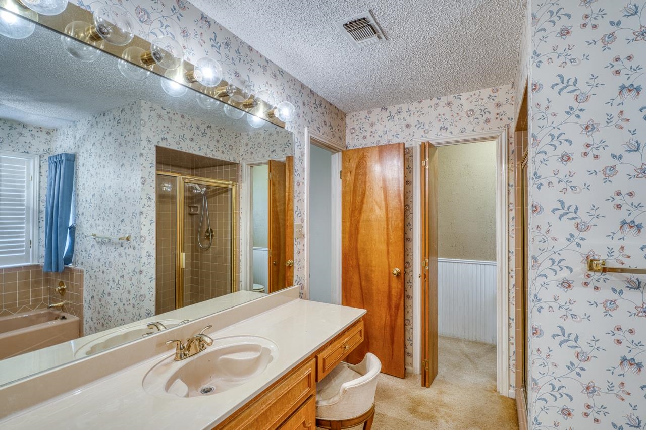 100 Colt Horseshoe Bay TX 78657