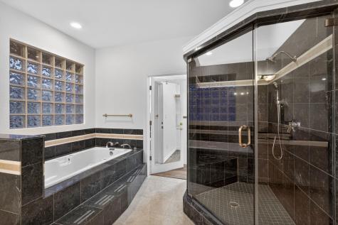 909 Red Sails Drive Horseshoe Bay TX 78657