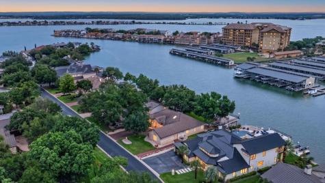 909 Red Sails Drive Horseshoe Bay TX 78657