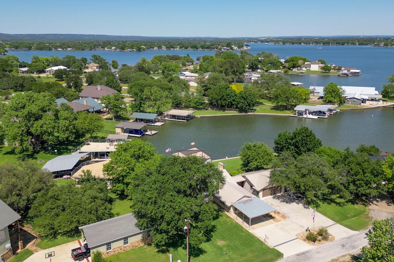 213 Lakeview Sunrise Beach TX 78643