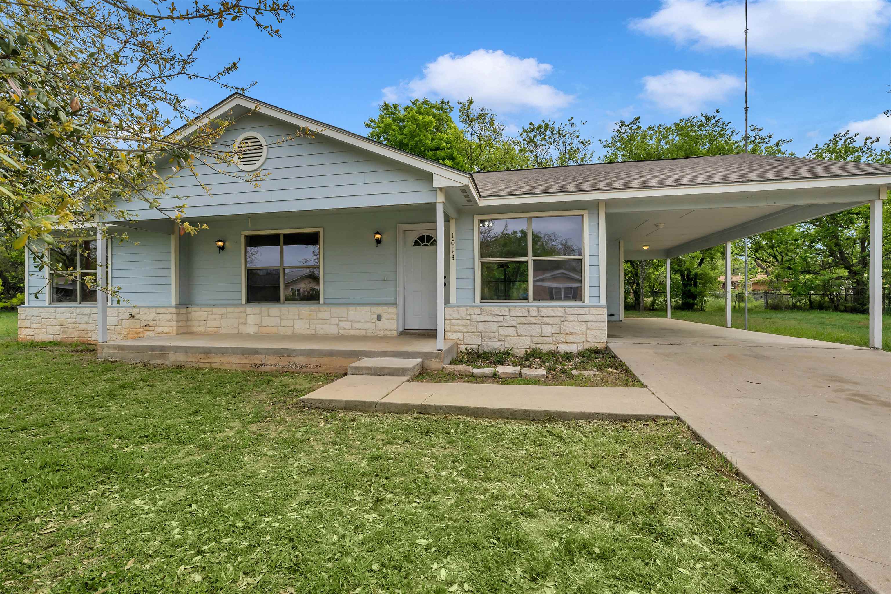1013 Sherrard Street Burnet TX 78611