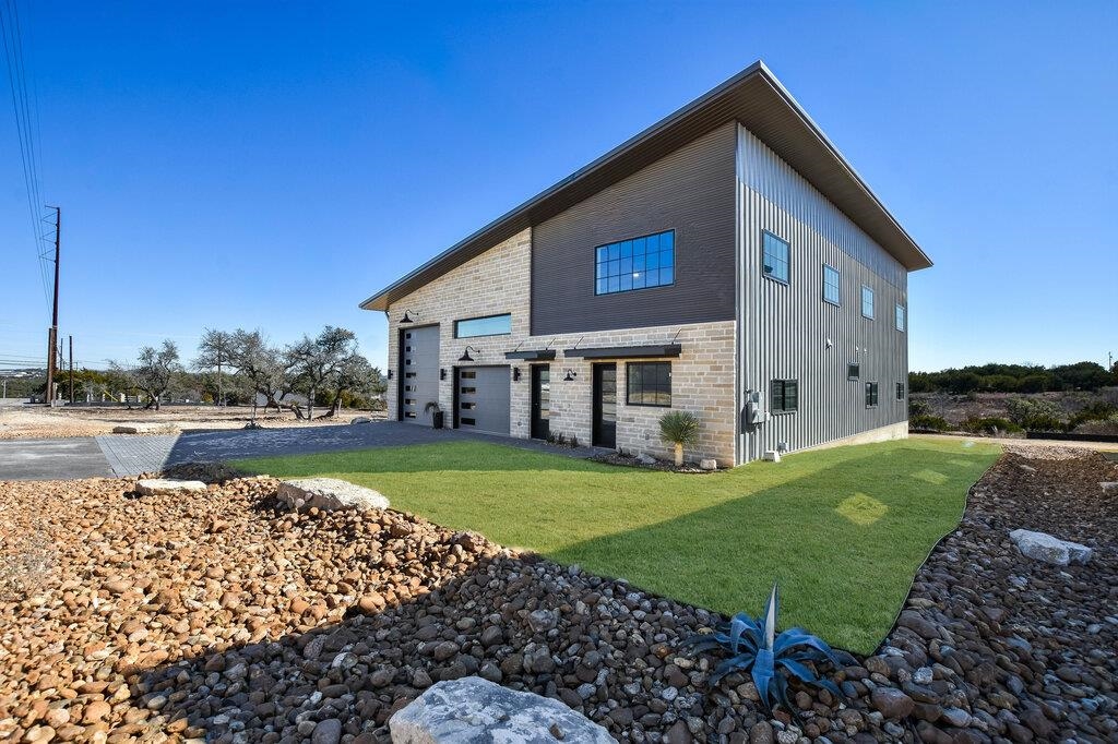 1301 O'reilly Drive Lakeway TX 78734