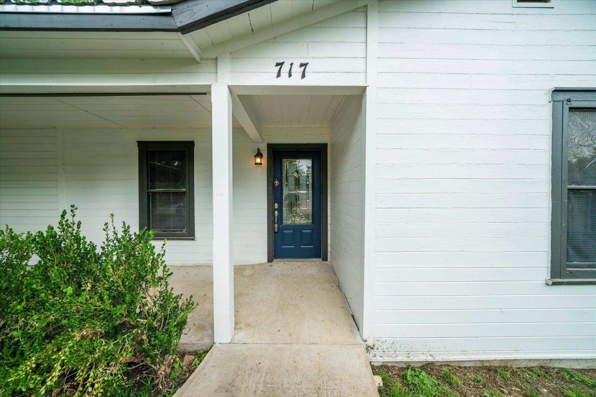 717 N Pierce Street Burnet TX 78611