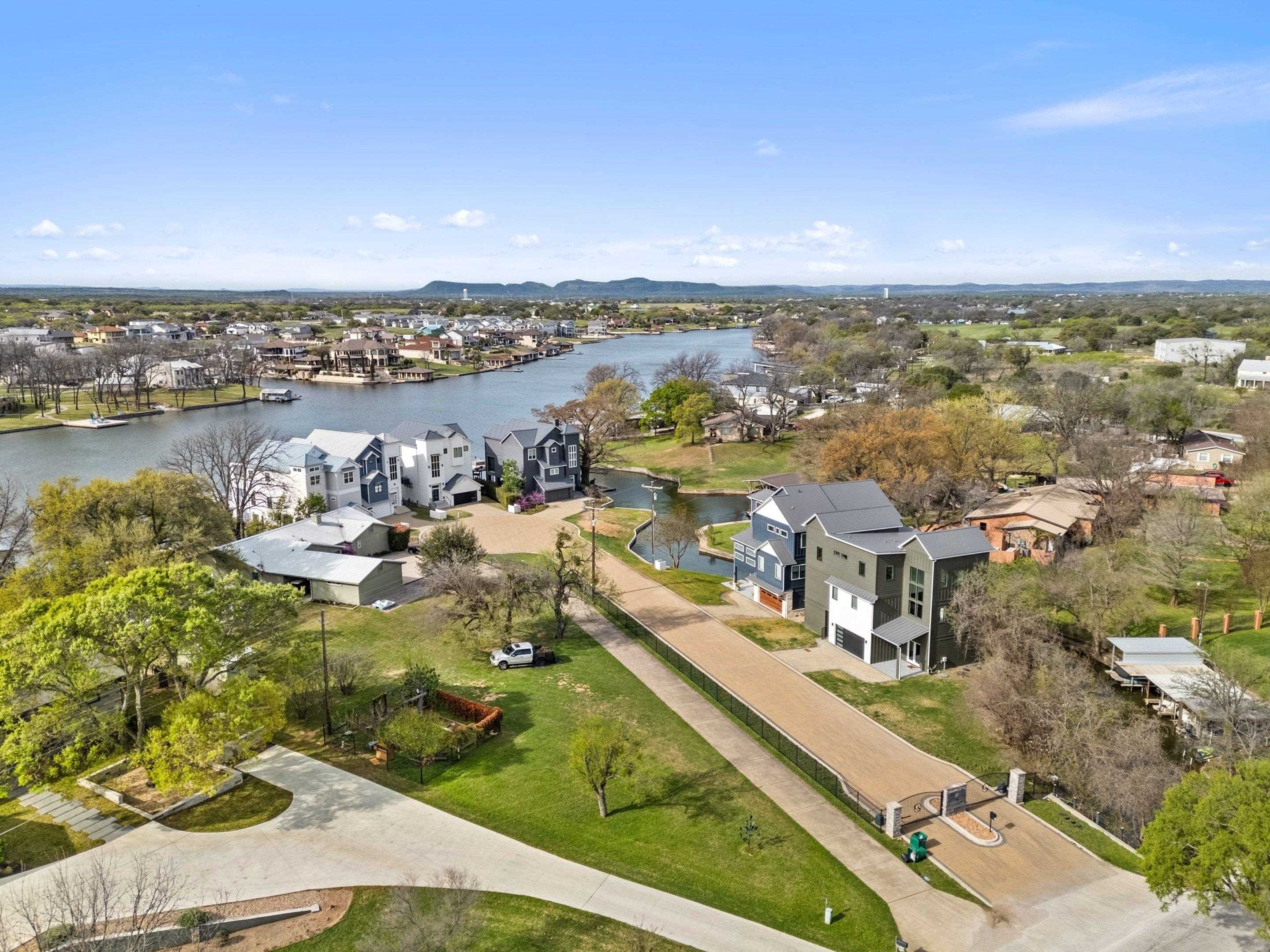 102 Cypress Shore Lane Kingsland TX 78639
