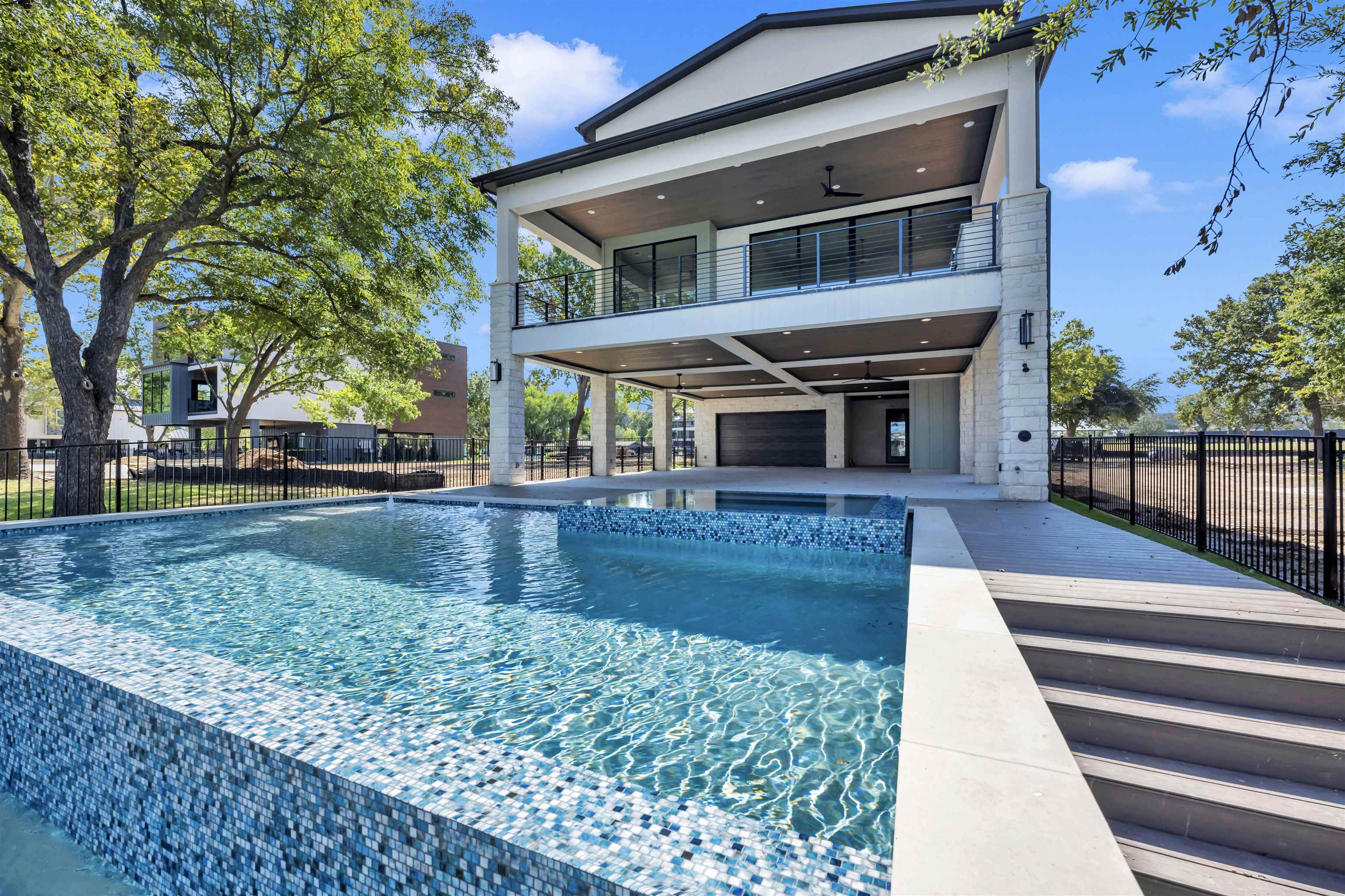525 Lake Street Kingsland TX 78639