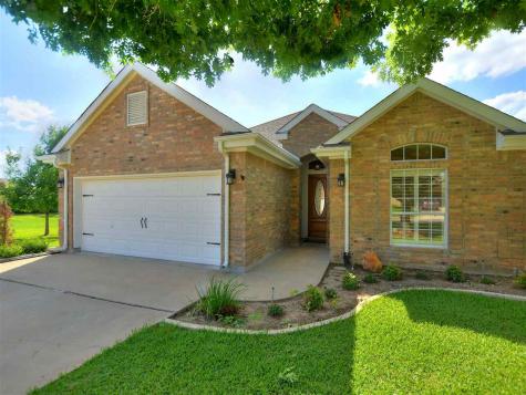 120 Pinehurst Street Meadowlakes TX 78654