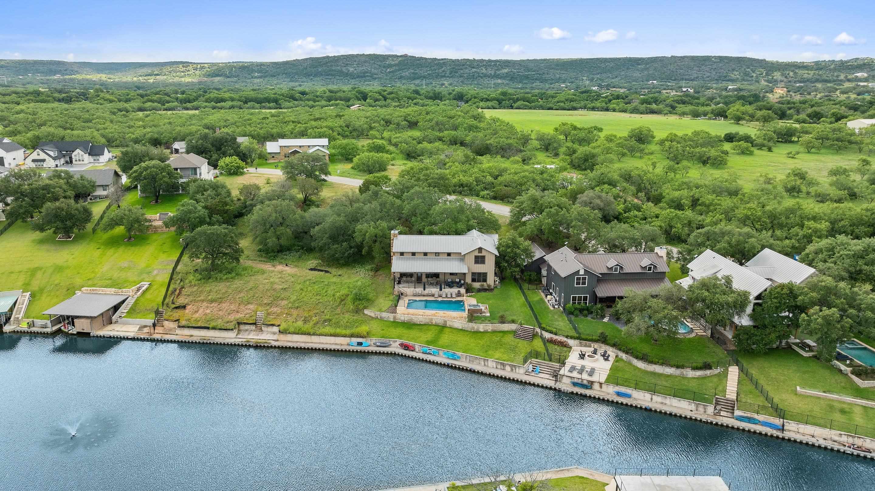 186 Sleepy Oaks Drive Kingsland TX 78639