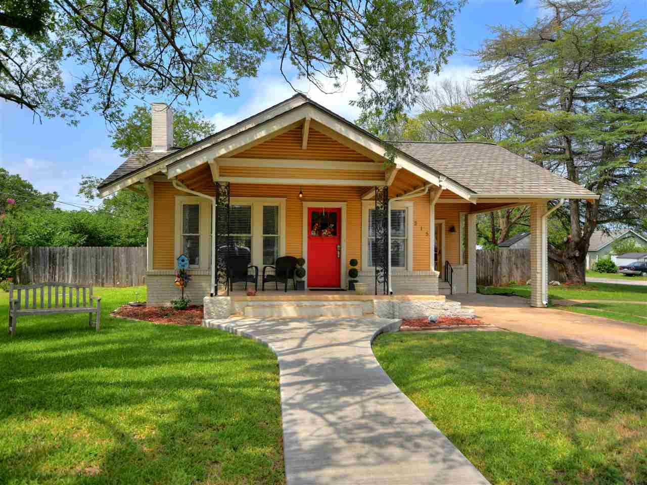 215 W Moeller Street Bertram TX 78605