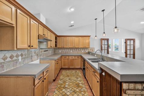 648 Magnolia Lane Cottonwood Shores TX 78567