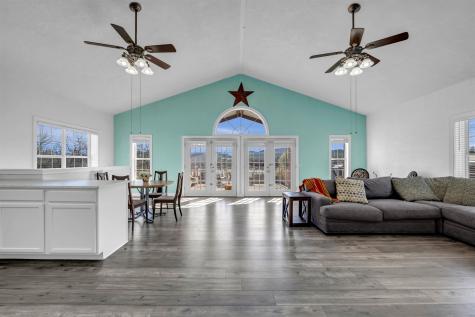 4521 River Oaks Drive Kingsland TX 78639