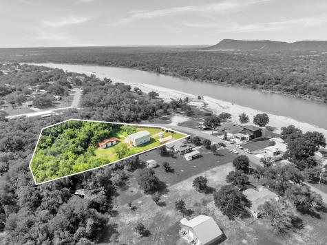 4521 River Oaks Drive Kingsland TX 78639