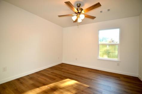 1653 Navajo Trail Kingsland TX 78639