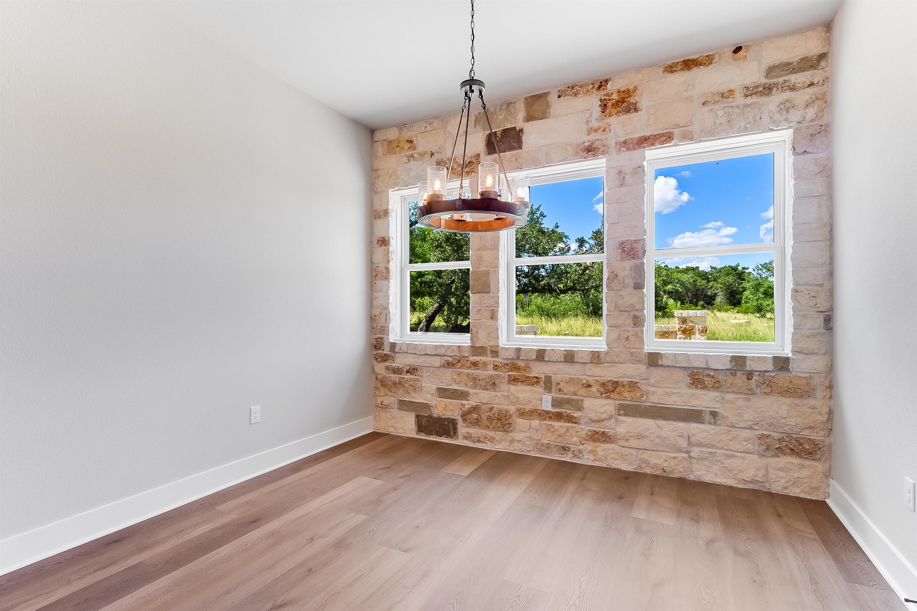 124 Draper Lane Bertram TX 78605