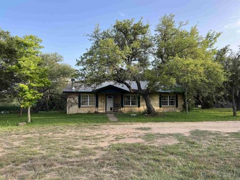 6425 County Road 330 Bertram TX 78605