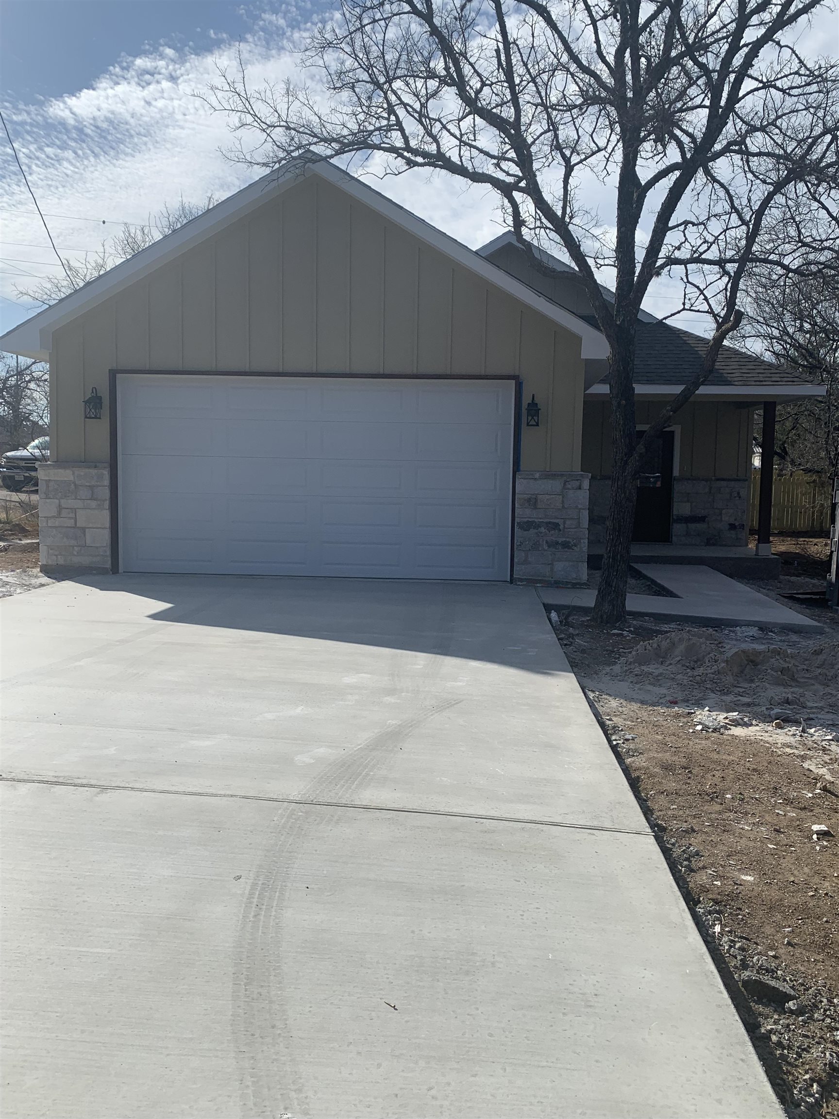 700 Aspen Lane Cottonwood Shores TX 78657