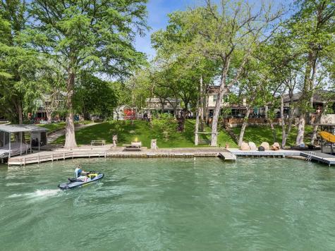723 E Zipp Road New Braunfels TX 78130