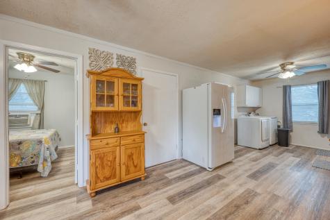 204 W Lakeshore Drive Llano TX 78643