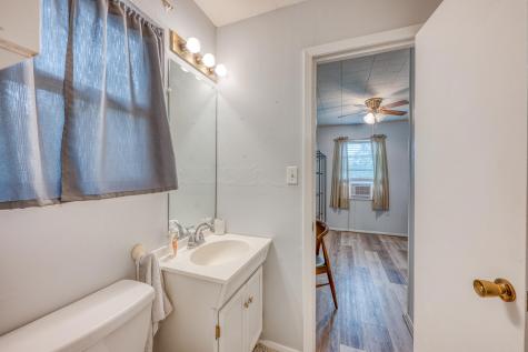 204 W Lakeshore Drive Llano TX 78643